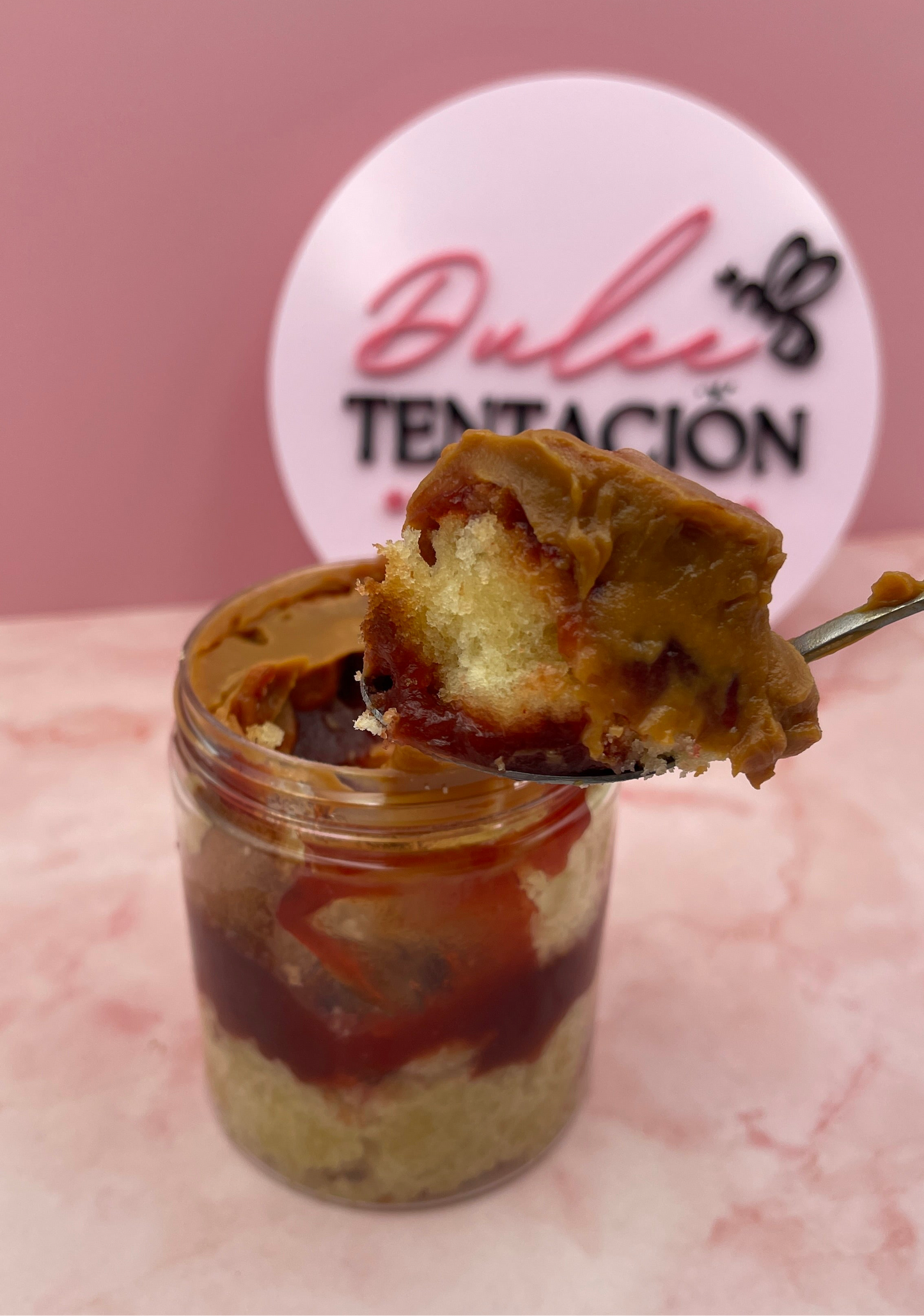 GUAVA-DULCE DE LECHE JAR