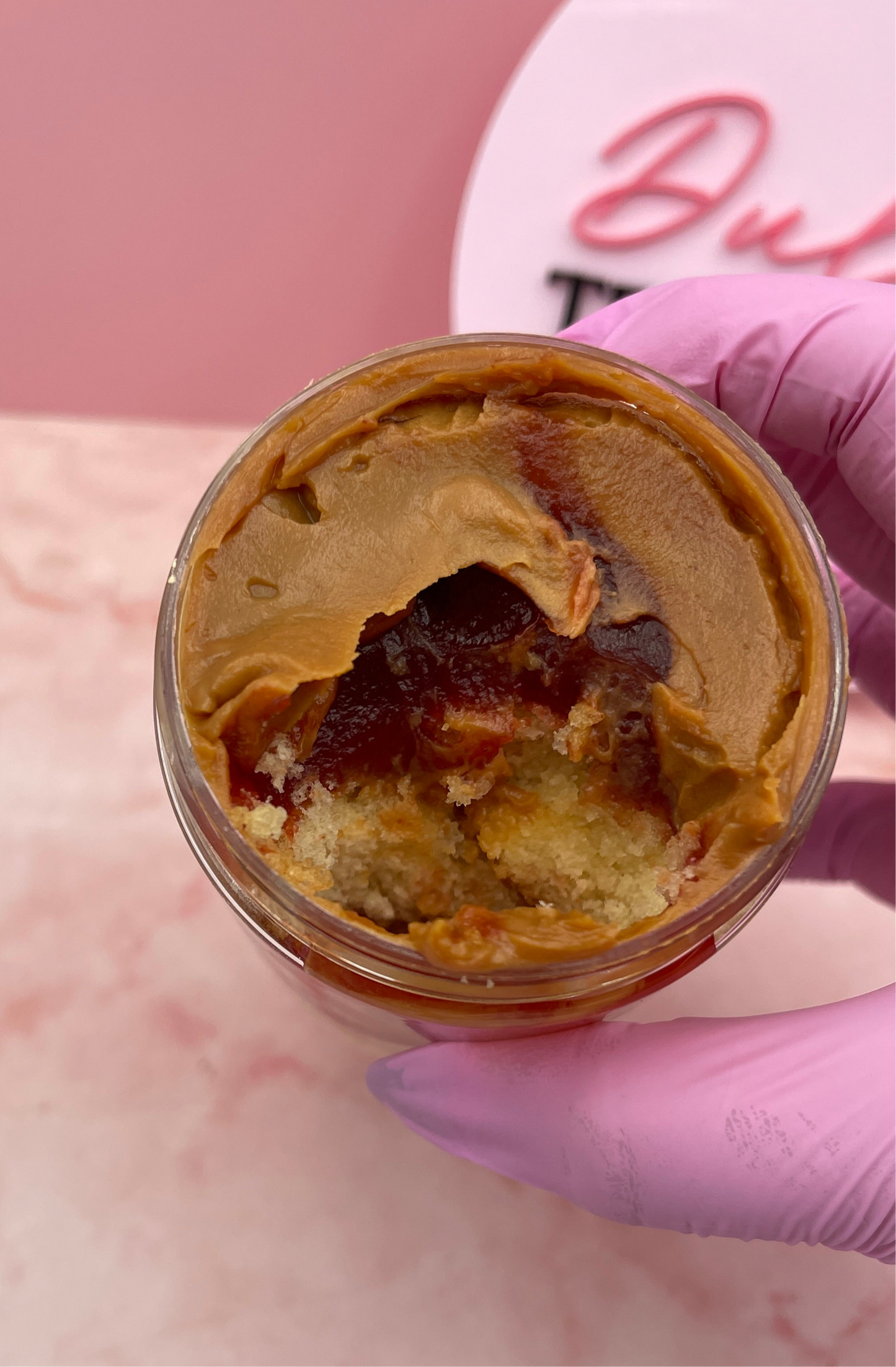 GUAVA-DULCE DE LECHE JAR