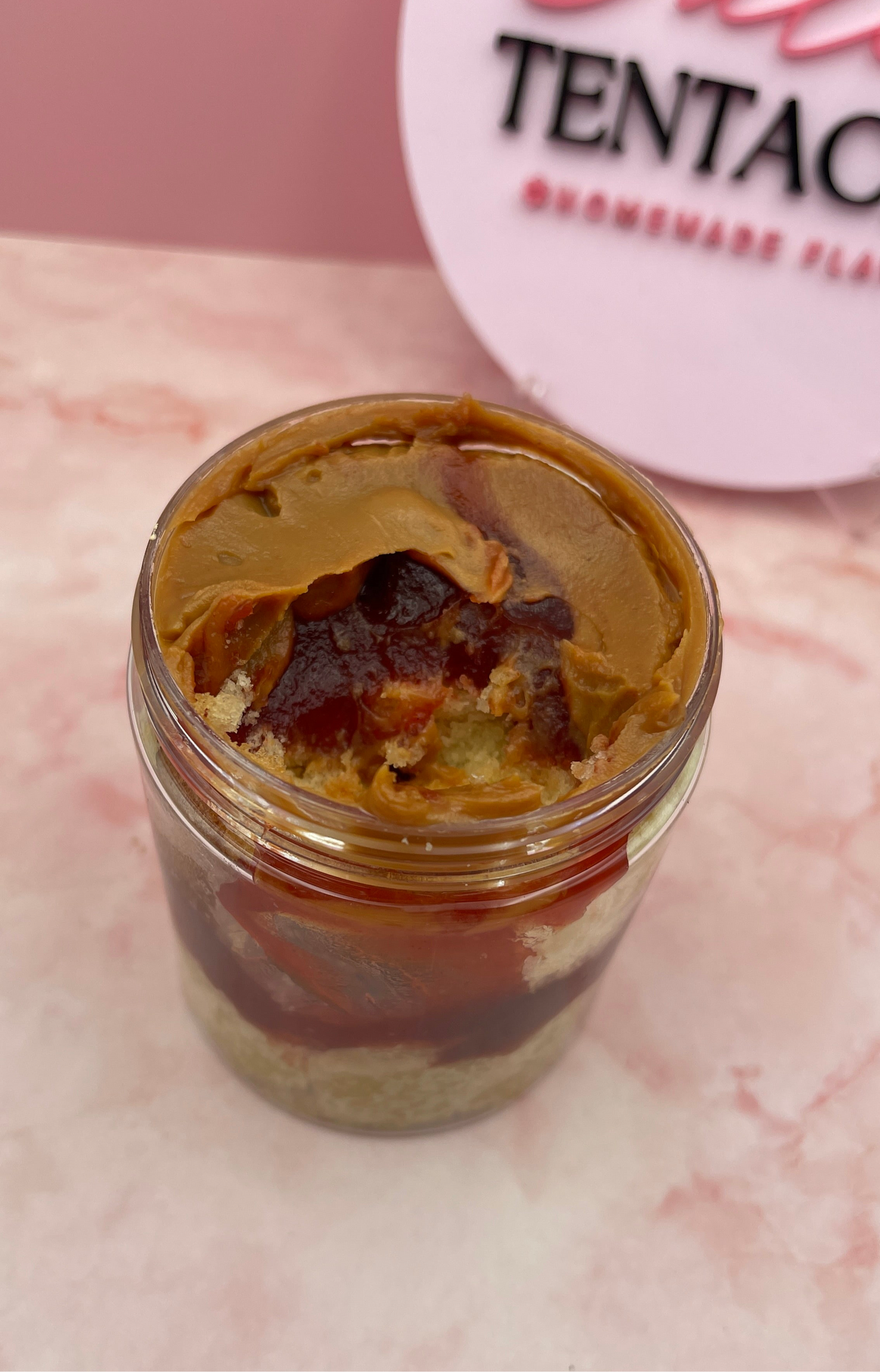 GUAVA-DULCE DE LECHE JAR