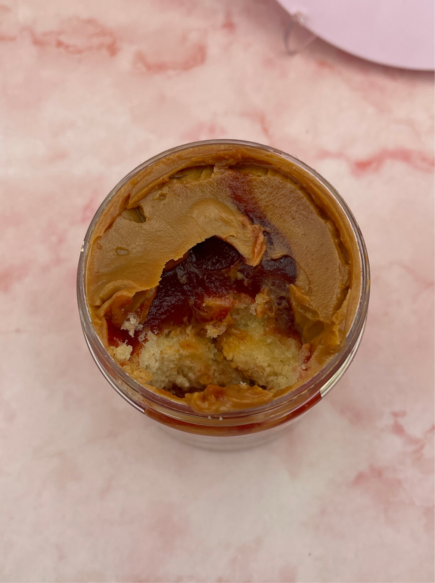 GUAVA-DULCE DE LECHE JAR